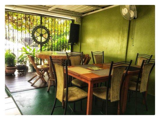 El Jardin Restaurant-Cafe