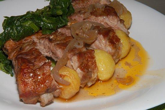 Cozinha de Mao Cheia