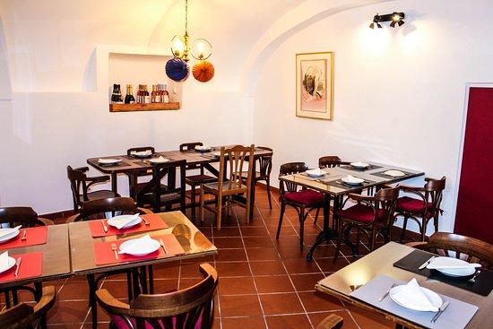 Alegrias e Vinho Tinto