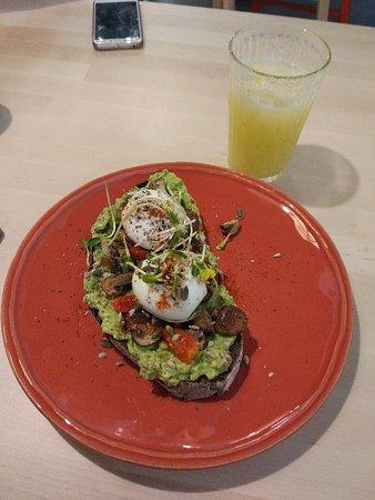 Raiz - Honest Food & Coffee