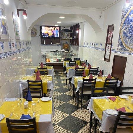 Cafe Grill Indian e Portuguese Traditional Restaurant