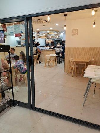 Baushi - Sushi & Bar