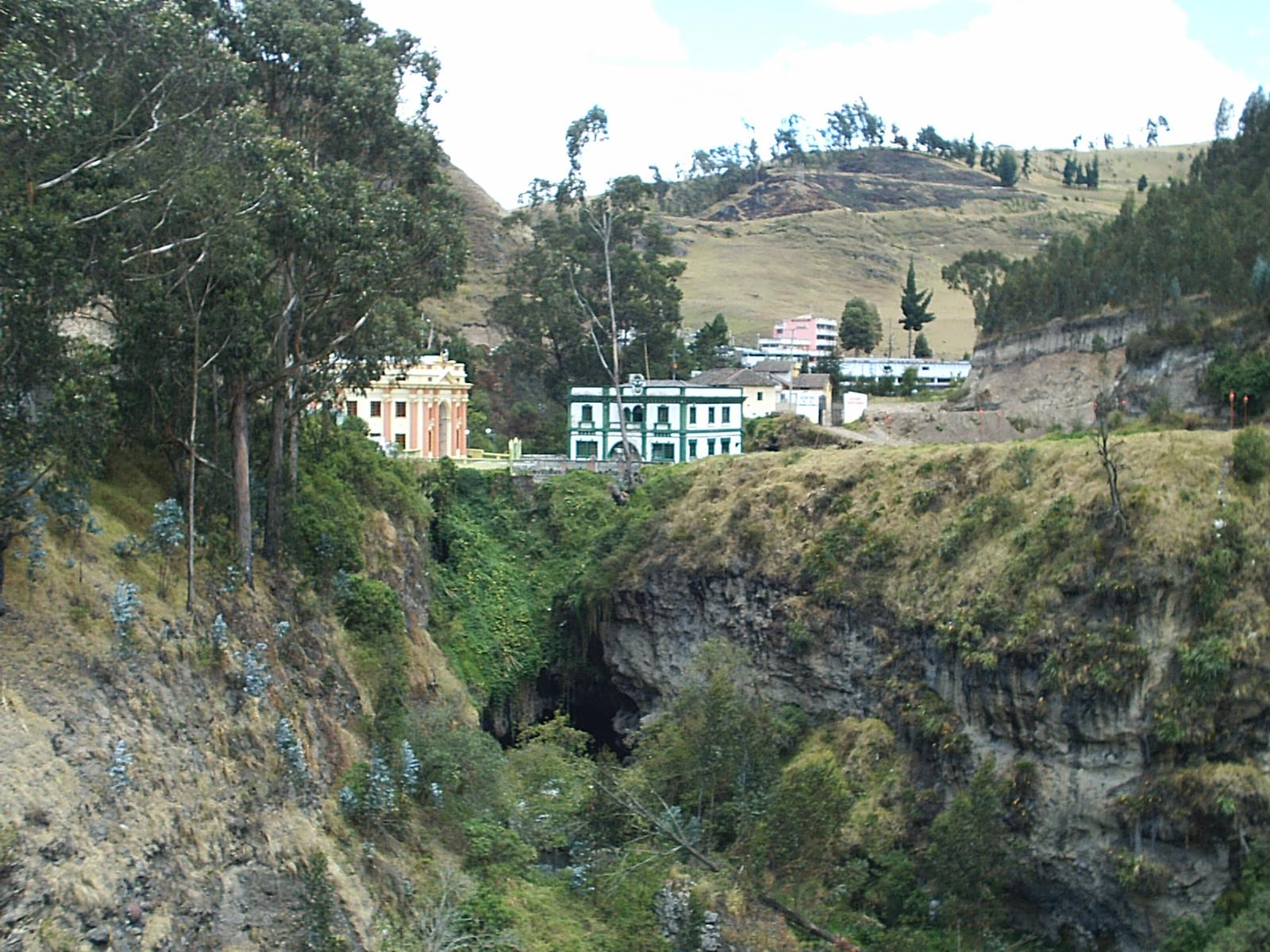 Puente internacional de Rumichaca