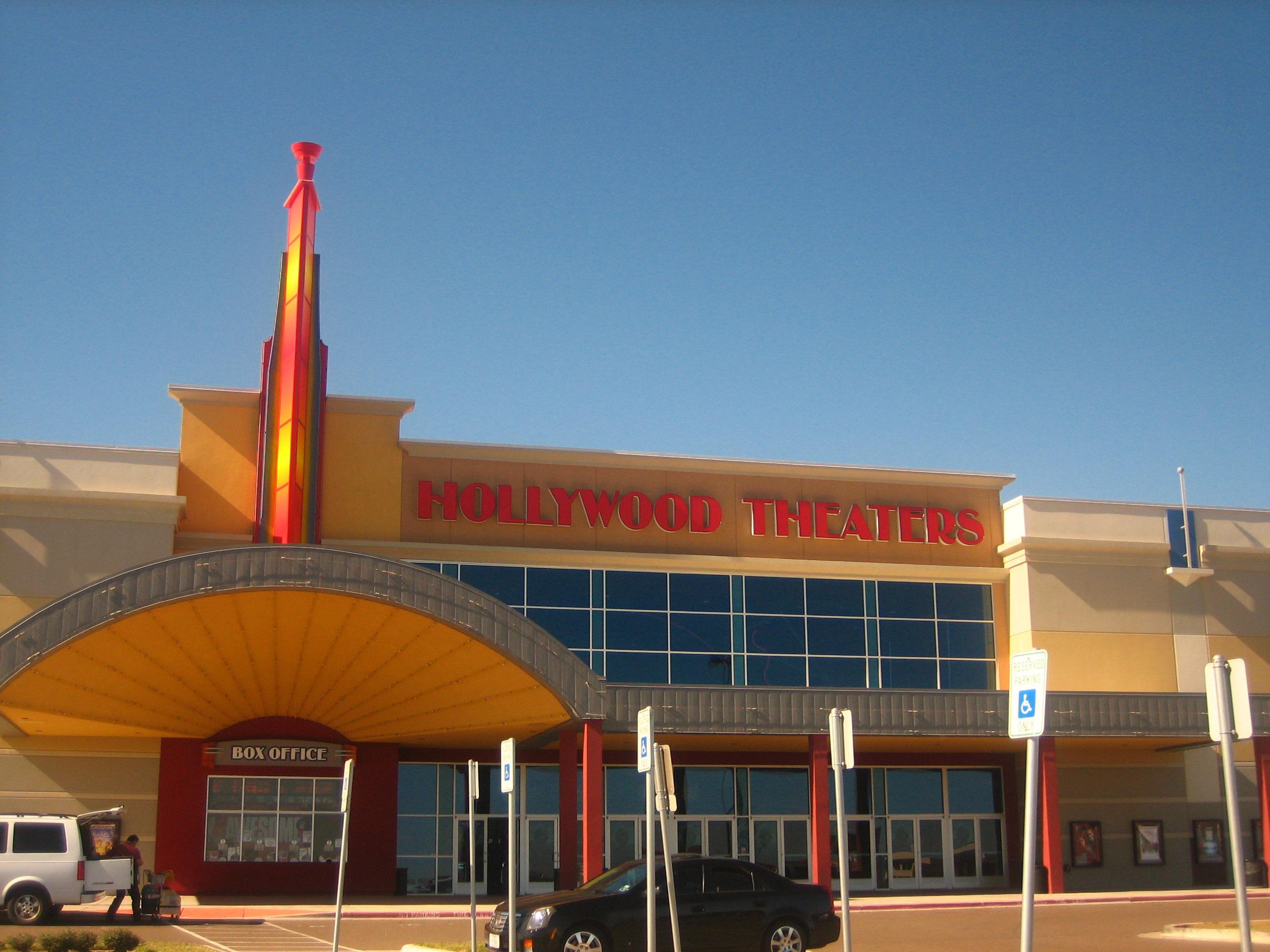 Regal Laredo Stadium 14