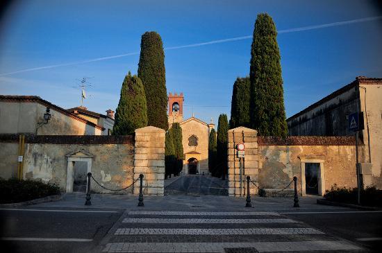 Abbazia Benedettina Olivetana di San Nicola