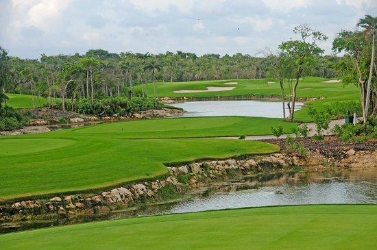 el Riviera Maya Golf Club