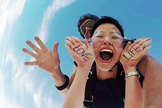 Skydiving Kiwis