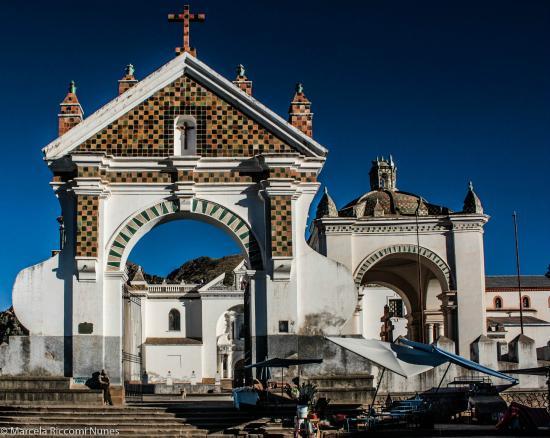 Basílica de Nuestra Señora de Copacabana