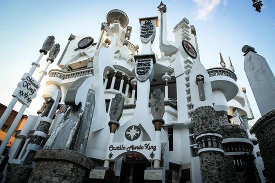 el Castillo Mundo King