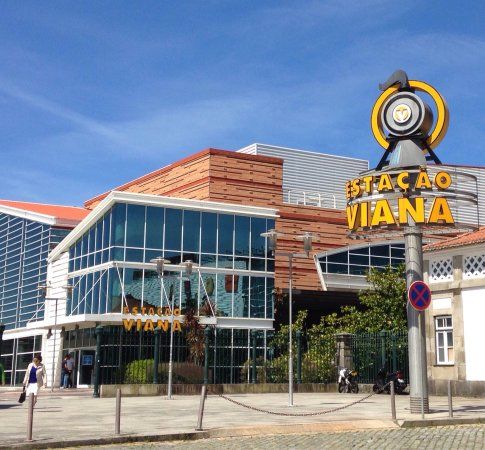 Centro comercial Estação Viana