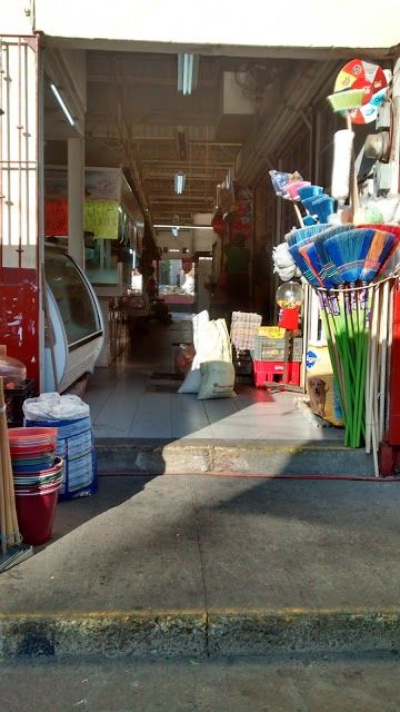 el Mercado Embajadoras