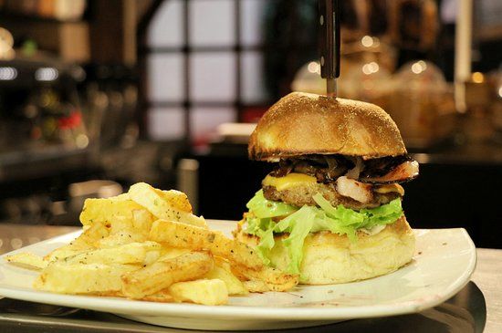 Dumas Trattoria & Restaurant