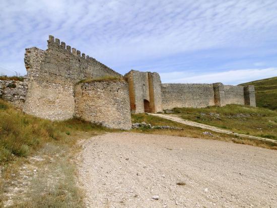 Castillo y Murallas