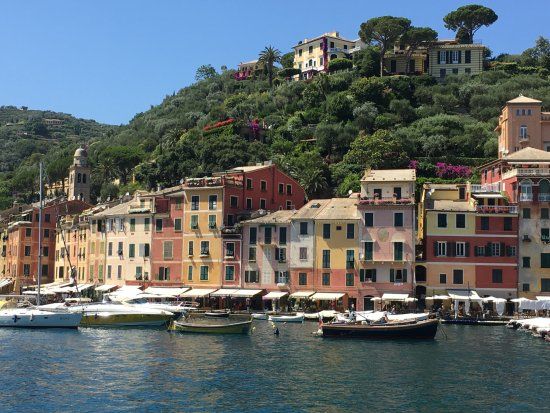 Piazza Martiri dell'Olivetta