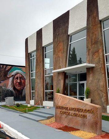 Carlos Gradin Museo de Arqueologia