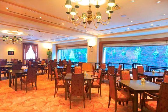 Cafe & Dining Amber Court