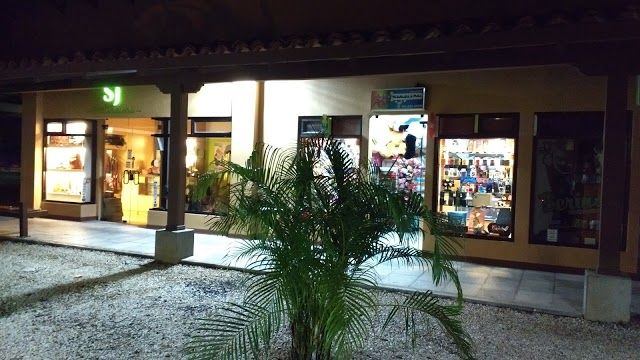 Centro Comercial Plaza Santa Rosa