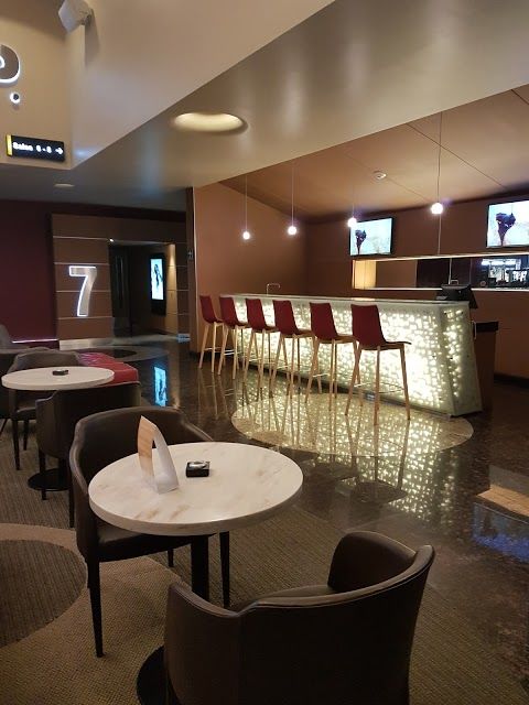 Cinepolis VIP Avanta Gardens