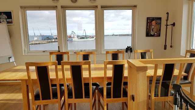 Badholmen lighthouse