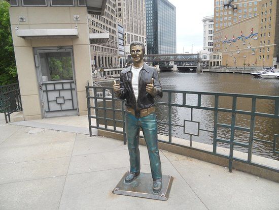 Bronze Fonz