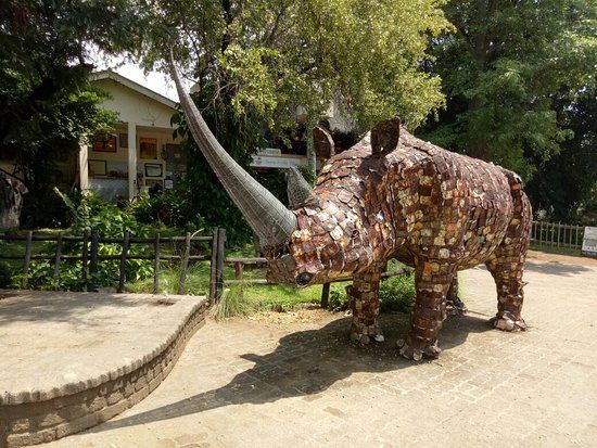 Elephant's Walk Shopping & Artist Village