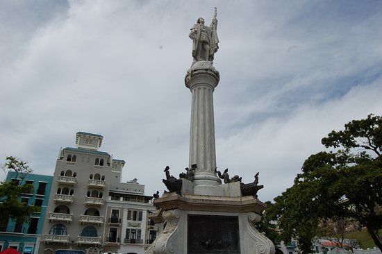 Plaza Colón