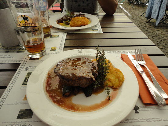 Gasthaus im Landhaushof