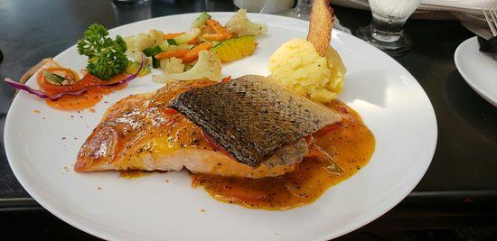 Mono Verde Tapas & Wine