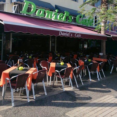 Daniel's Cafe