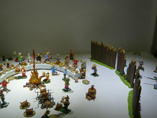 Professor Max's Miniatures Museum