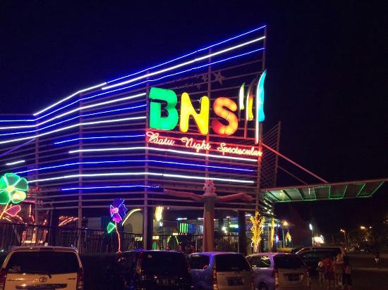 Parque de atracciones Batu Night Spectacular