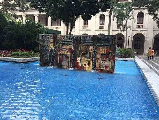 Plaza de las Estatuas de la Emperatriz