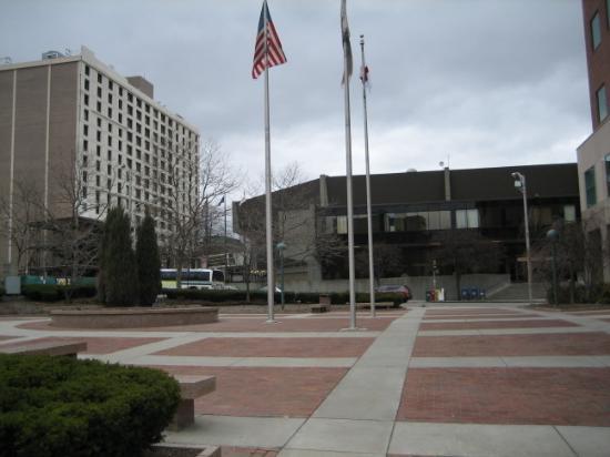 Pabellón Dunkin Donut Center