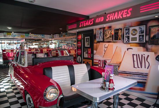 Roll & Rock Bar and Diner