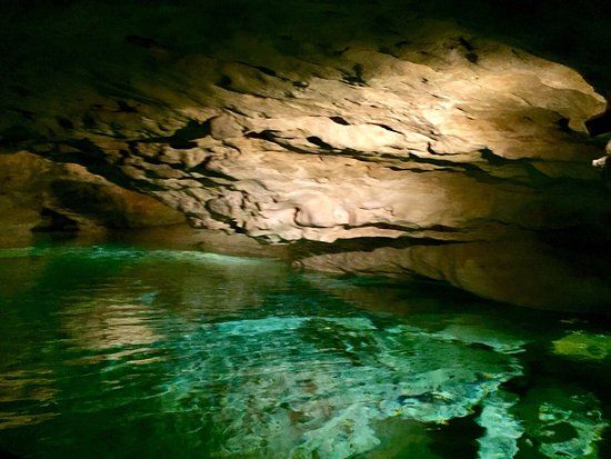 Lago-cueva de Tapolca