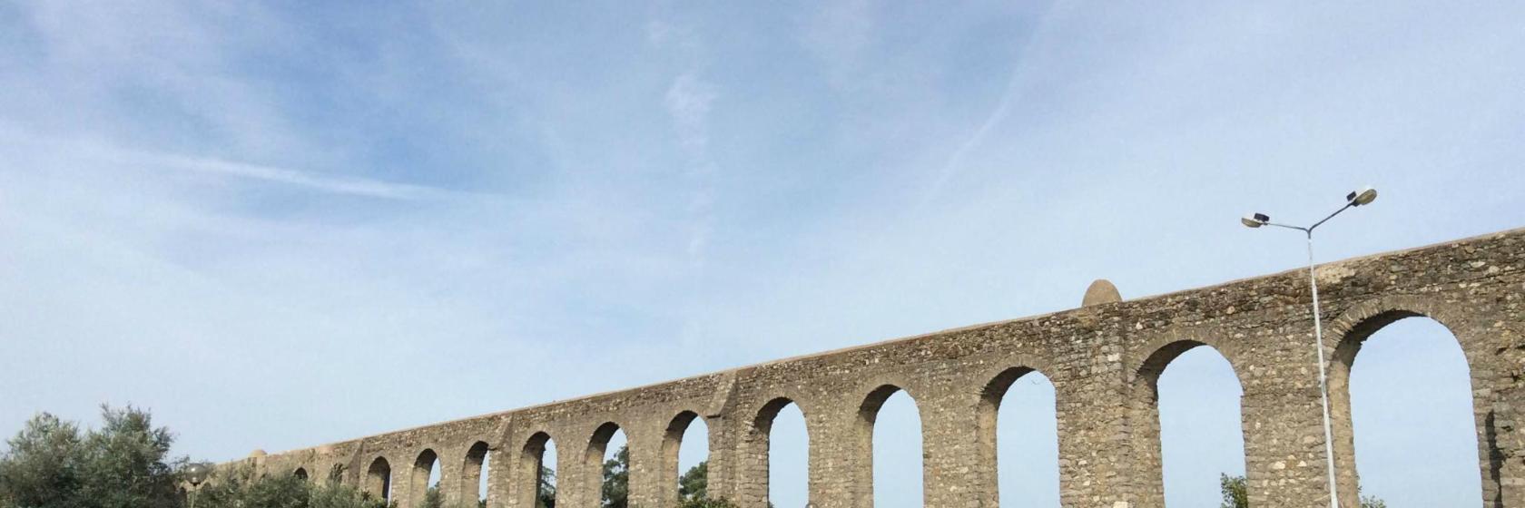 Acueducto de Água de Prata