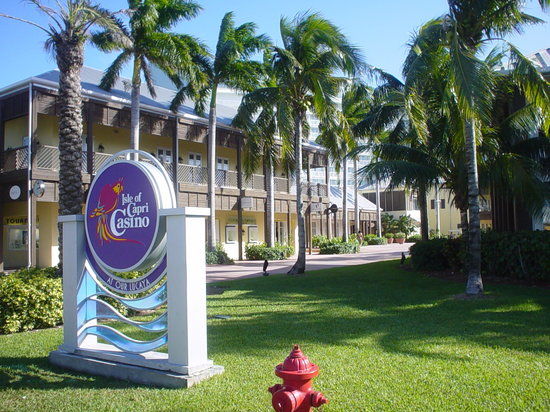 Casino at the Radisson Grand Lucayan