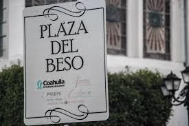 Plaza del Beso