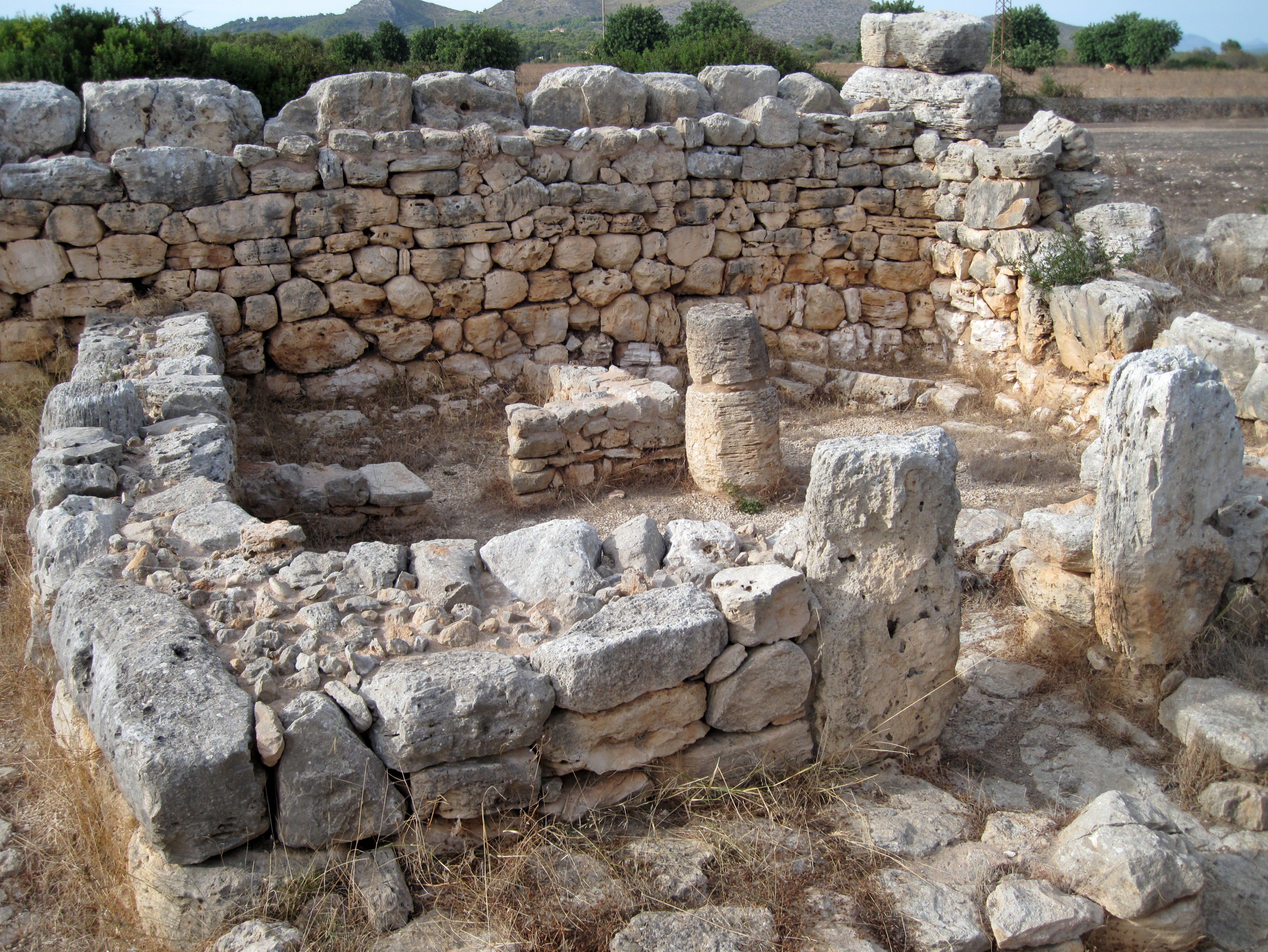 Poblado amurallado de L'Hospitalet Vell