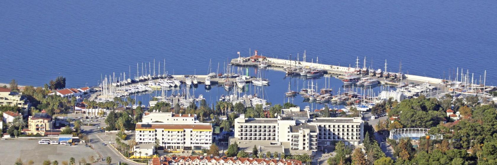 Puerto deportivo de Kemer