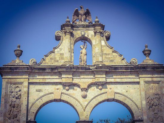 el Arco de Ingreso a Zapopan