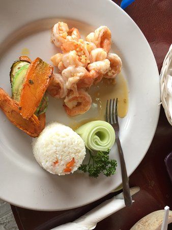 Cerritos Beach Club & Surf