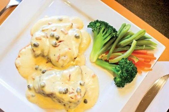 Alcaparras Restaurant Bar