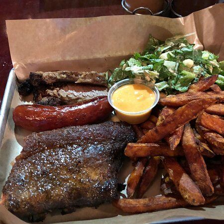 Smoke Tree BBQ Bar & Grill