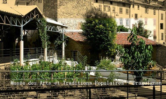 Musee des Arts & Traditions Populaires