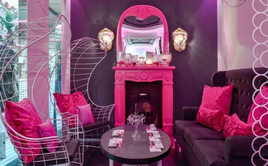 Miss Serrano e Japonés