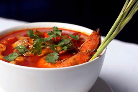 Roger's Cafe & Lounge